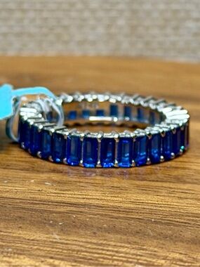 4mm Blue Sapphire Spinel size 7- stackable 925 Sterling Silver eternity band